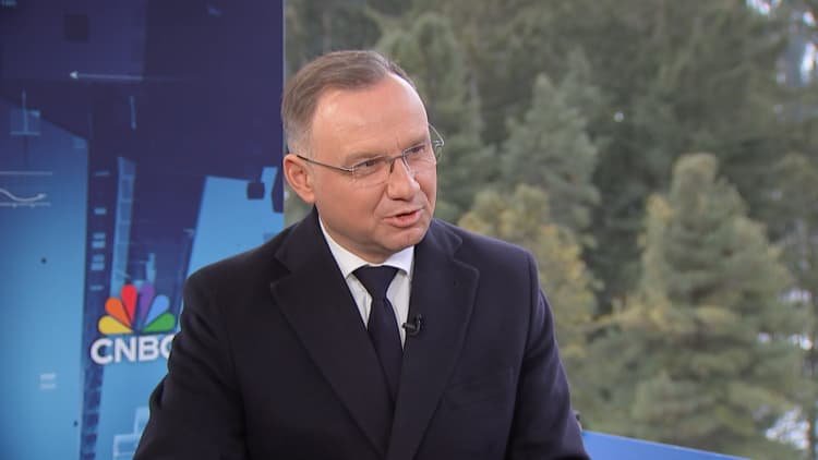 Europe must return to 'Cold War-era defense expenditure policies,' says Polish President