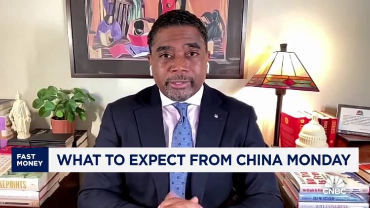 China rally is different than last fall's policy-driven pop, says Longview's Dewardric McNeal