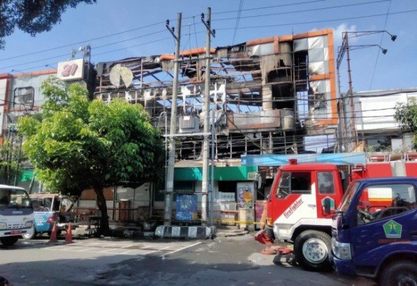 Bangunan Malang Plaza usai terbakar pada 2 Mei 2023 lalu.Foto Riski Wijayjatimtimes P.jpeg2e2370c138bdc1db.md