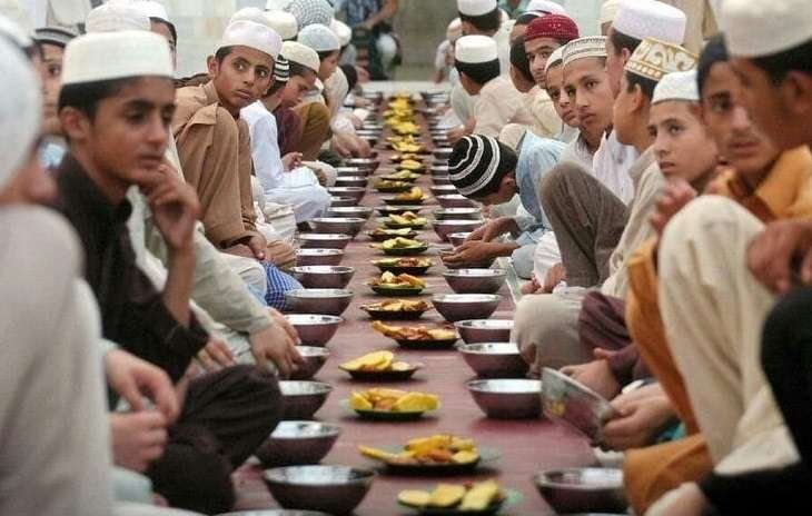 Iftar buka puasa Bulan Ramadhan