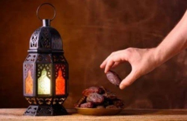 Ilustrasi-sahur-saat-bulan-Ramadan.-Foto-istimewa-Pceb2a05a02d4a5c5.md_.jpg Ilustrasi sahur saat bulan Ramadan. Foto istimewa Pceb2a05a02d4a5c5.md