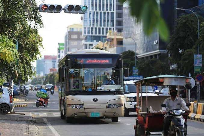 kamboja bus jalan