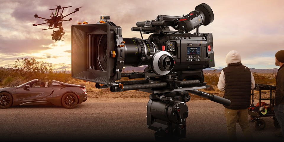 DaVinci Resolve 19 dari Blackmagic hadir dengan pelacakan bertenaga AI dan penilaian warna