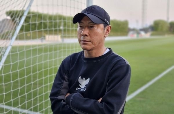 Shin Tae yong lebih sering kalah saat beradu taktik dengan Hwang Sun hong zum.com