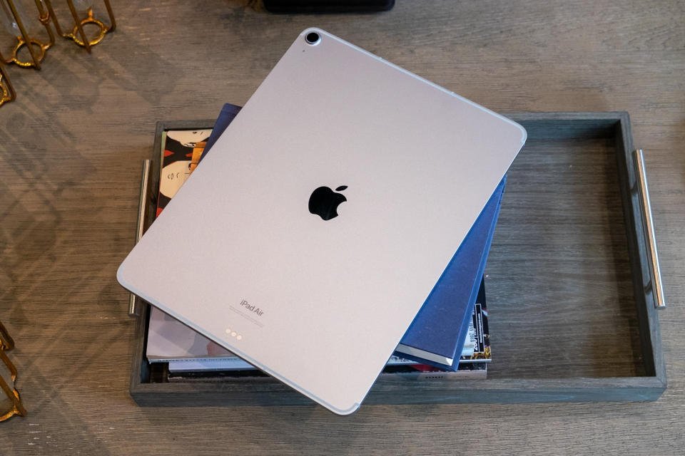 Foto iPad Air 13 inci Apple, dirilis pada tahun 2024