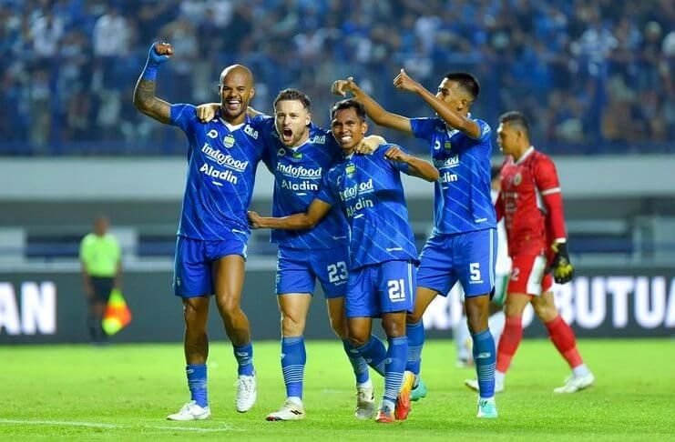 David da Silva saat merayakan gol yang membuat dia melewati torehan Sutiono Lamso di Liga Indonesia Instagram @davidasilva14