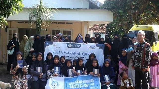 Wakaf-Alquran-Yawash-dan-STAIL.jpg Wakaf Alquran Yawash dan STAIL