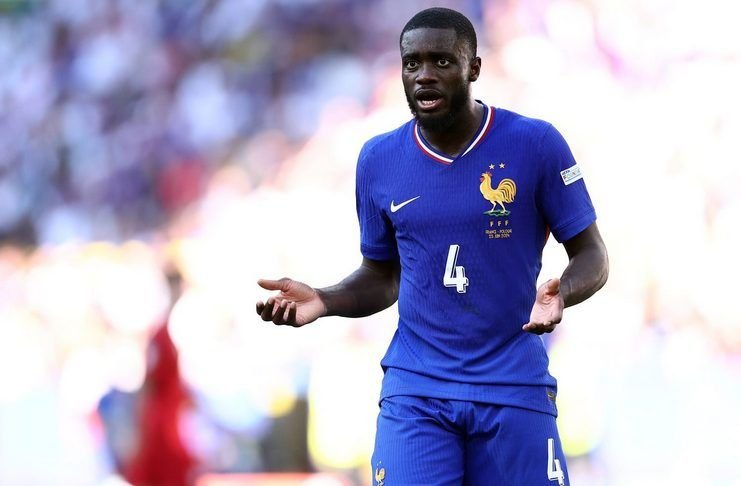 Dayot Upamecano Siap Lawan Romelu Lukaku FCB Inside