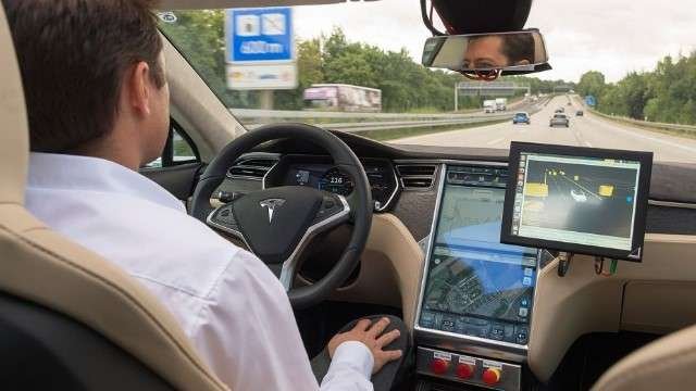 Mobil-autopilot.jpg Mobil autopilot