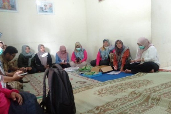 Suasana dirumah duka Almh Tri Wahyuni di Dusun Pasir Foto Dokpol for Tujatimtimes Pd47da0f73042d87