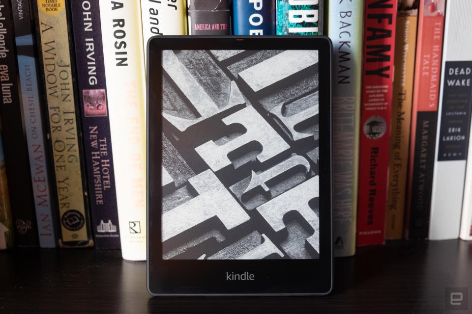 E-reader Kindle Paperwhite terbaru dari Amazon yang dirilis pada akhir Oktober 2021.