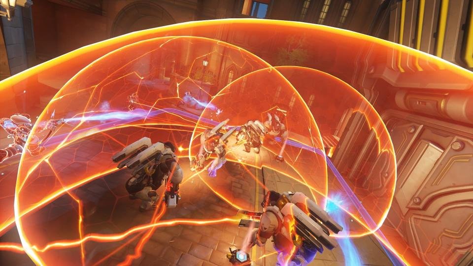 Tangkapan layar Overwatch 2 menunjukkan lima versi Winston dan beberapa perisai sedang digunakan.