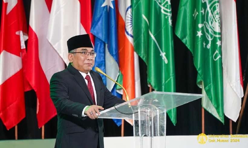 Ketua Umum PBNU sekaligus Ketua Majelis Wali Amanat UI K.H. Yahya Cholil Staquf