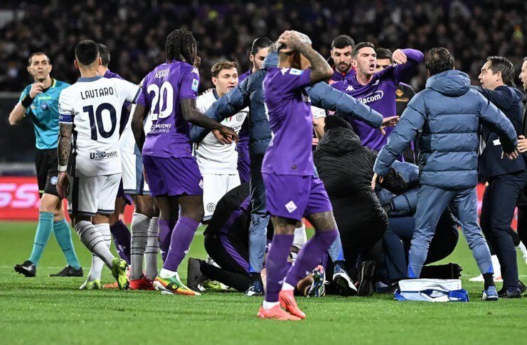 Edoardo Bove Kolaps di Lapangan Laga Fiorentina vs Inter Ditunda Football Italia