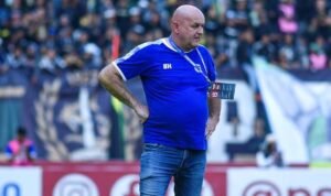 Bojan Hodak tahu cara memanfaatkan fleksibilitas Ezra Walian Instagram @persib