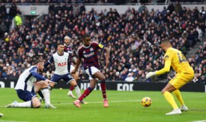 Hasil Liga Inggris Chelsea dan Tottenham Kembali Gagal Menang Alexander Isak @premierleague