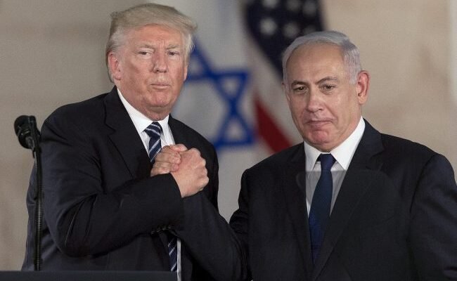 Presiden AS Donald Trump dan PM Israeli Benjamin Netanyahu by AP Photo Sebastian Scheiner e157588511