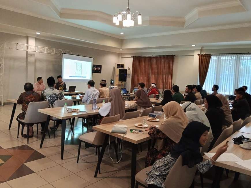 Prof Dr Ugi Suharto kuliah ilmiah Otoritas Otoritas dalam Islam dan Kedudukannya