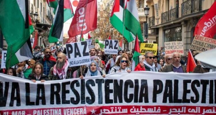 Demonstrasi Mendukung Palestina di Madrid Spanyol