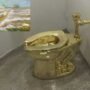 toilet emas gogh