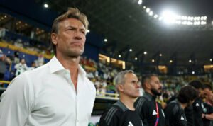 Herve Renard saat timnas Arab Saudi menghadapi timnas Cina Getty Images