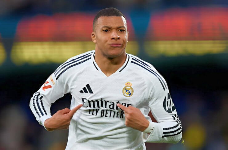 Kylian Mbappe tak merasa lebih hebat dari Ronaldo Getty Images