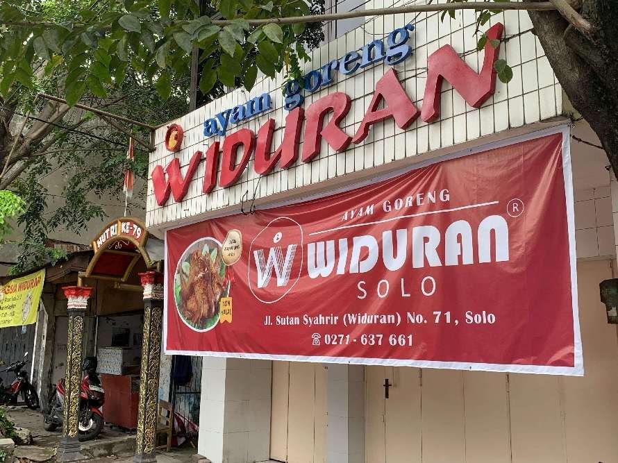 Ayam Goreng Widuran Solo haram