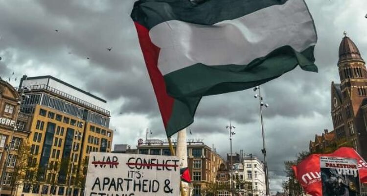 Demonstrasi Pro Palestina di Amsterdam pada Mei 22 2021