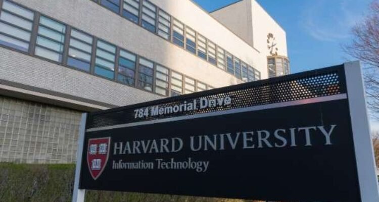 Universitas Harvard