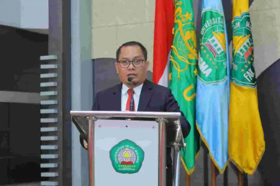 FEB Unisma Cetak Prestasi Internasional, 90% Mahasiswa Lulus Cumlaude di Wisuda ke-76 - Info Malang Raya Foto BeritaJatim.com