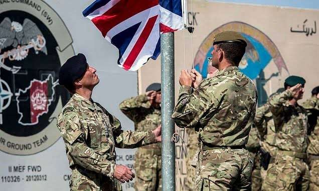 Inggris tentara Afghan