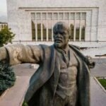 Kyrgyzstan Lenin patung