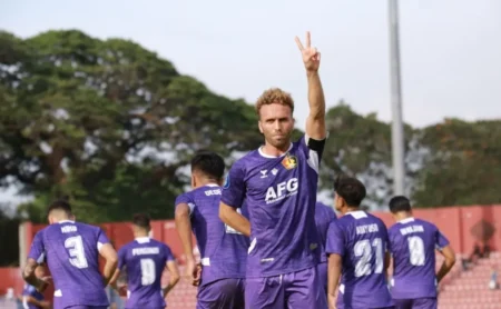 Persik Ze Valente.webp - Info Malang Raya