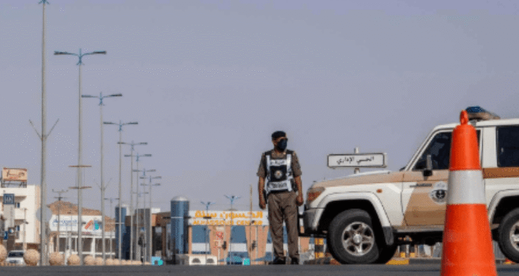 Pihak berwenang Arab Saudi usir ratusan ribu peziarah tanpa izin haji dari Mekkah