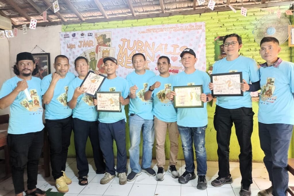 InfoMalangRaya.com - Sambut Porprov IX Jatim 2025, Jurnalis Malang Raya Main Remi 2 WhatsApp Image 2025 06 15 at 05.56.58 607a24e5