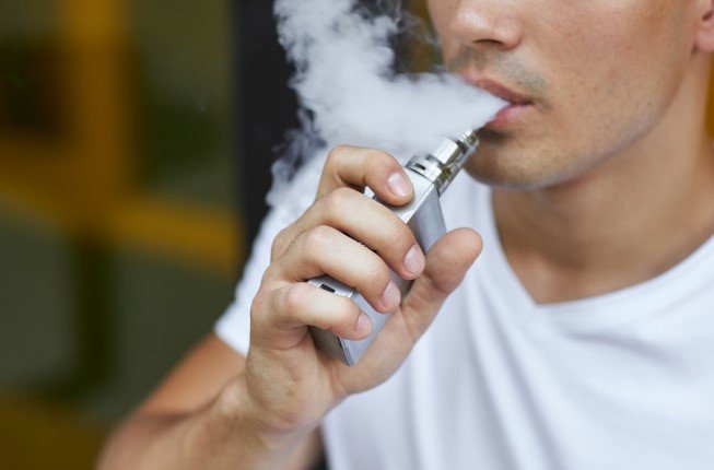 ilustrasi vape rokok elektrik