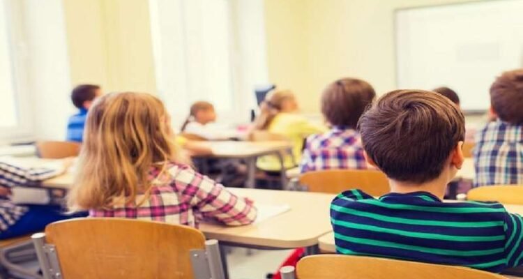 pelajar sekolah di Prancis