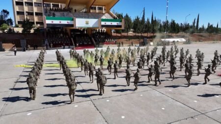 3.000 anggota Divisi ke 76 Angkatan Darat Arab Suriah - Info Malang Raya