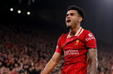 Arne Slot Puji Luis Diaz Pasca Cetak Hat trick ke Gawang Leverkusen Rousing The Kop