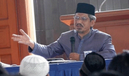 Ketua Forum Ulama Umat Indonesia FUUI KH. Athian Ali M.Dai