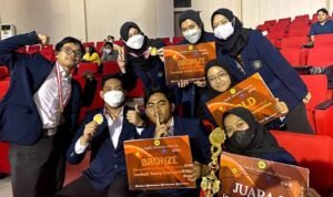 Lombok Essay Competition - Info Malang Raya