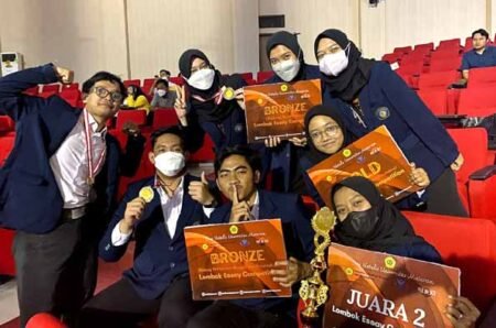 Lombok Essay Competition - Info Malang Raya