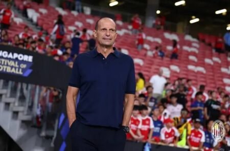 Massimiliano Allegri Klub Seperti AC Milan Harus Bermain di Liga Champions Football Italia - Info Malang Raya
