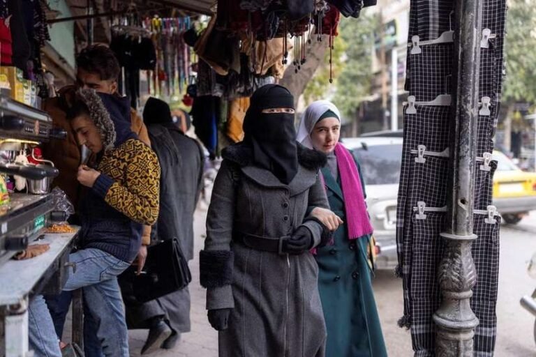 Muslimah Suriah di Idlib - Info Malang Raya