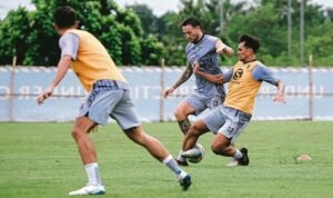 Persib Bandung di antara perjudian dan pembuktian simamaung