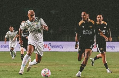 Persib Bandung imbang 1 1 dengan Dewa United Facebook Simamaung.com