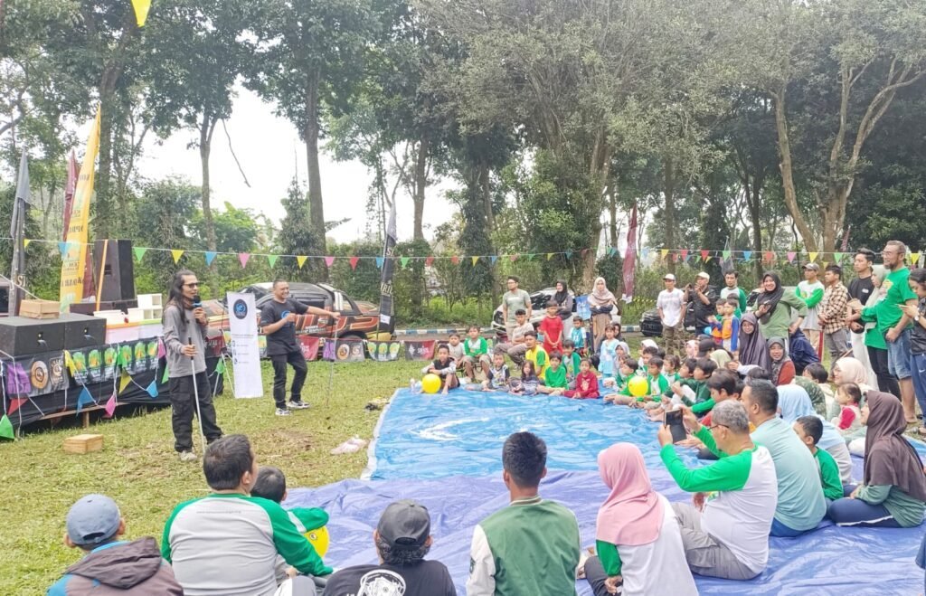 IMR - Gadget Disimpan, Tenda Didirikan: Keluarga Ini Pilih Hutan Bukan Mall 1 WhatsApp Image 2025 07 06 at 13.19.58 f6a3f38d