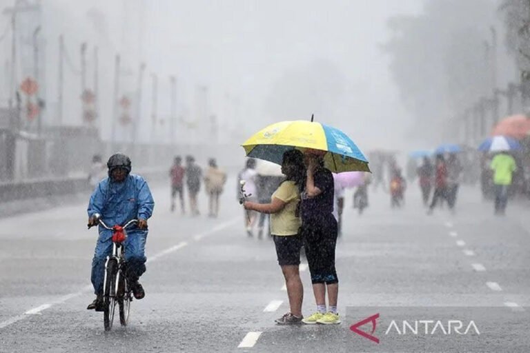 cuaca yogyakarta hari ini foto antara yeaiv haux - Info Malang Raya
