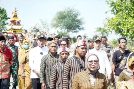 sedekah bumi lamongan.webp - Info Malang Raya