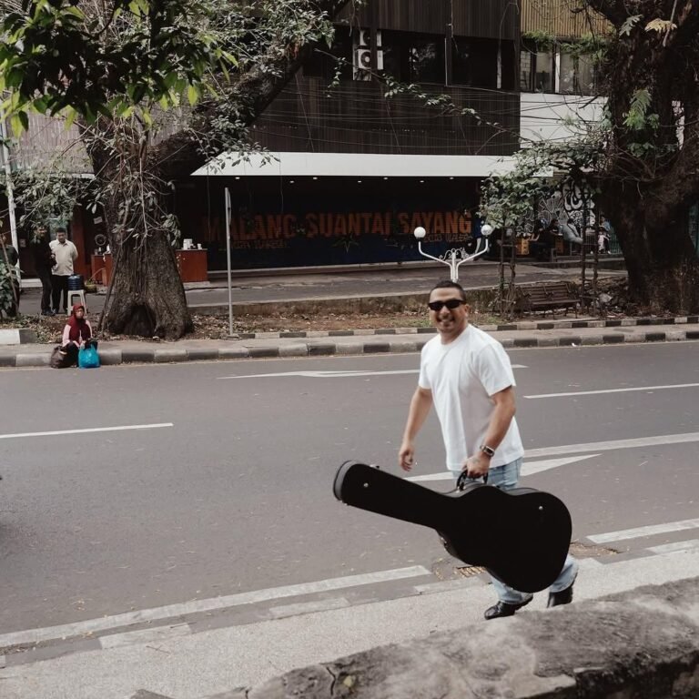 Lirik Lagu Malang Suantai Sayang: Makna di Balik Kata AA1KW2rw - Info Malang Raya